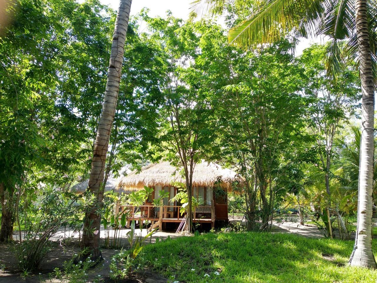 Amrita Maumere Resort Exterior foto